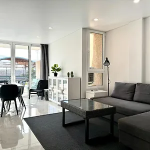 https://las-vinas-apartment.in-canary-islands.com